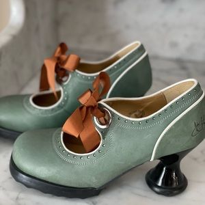 Fluevog mini sugar snap heels with ribbons